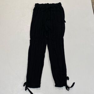 Lulu’s Black Lightweight Tie Ankle Pants Size M